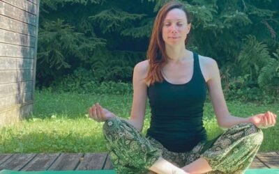 Revenir au mouvement en douceur : comment le yoga doux m’a libérée de mes douleurs musculaires et de ma sciatique