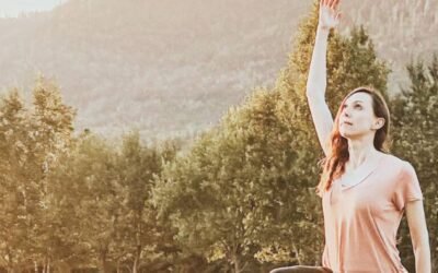 Libérer le haut du dos – le geste anti-tensions & anti-anxiété